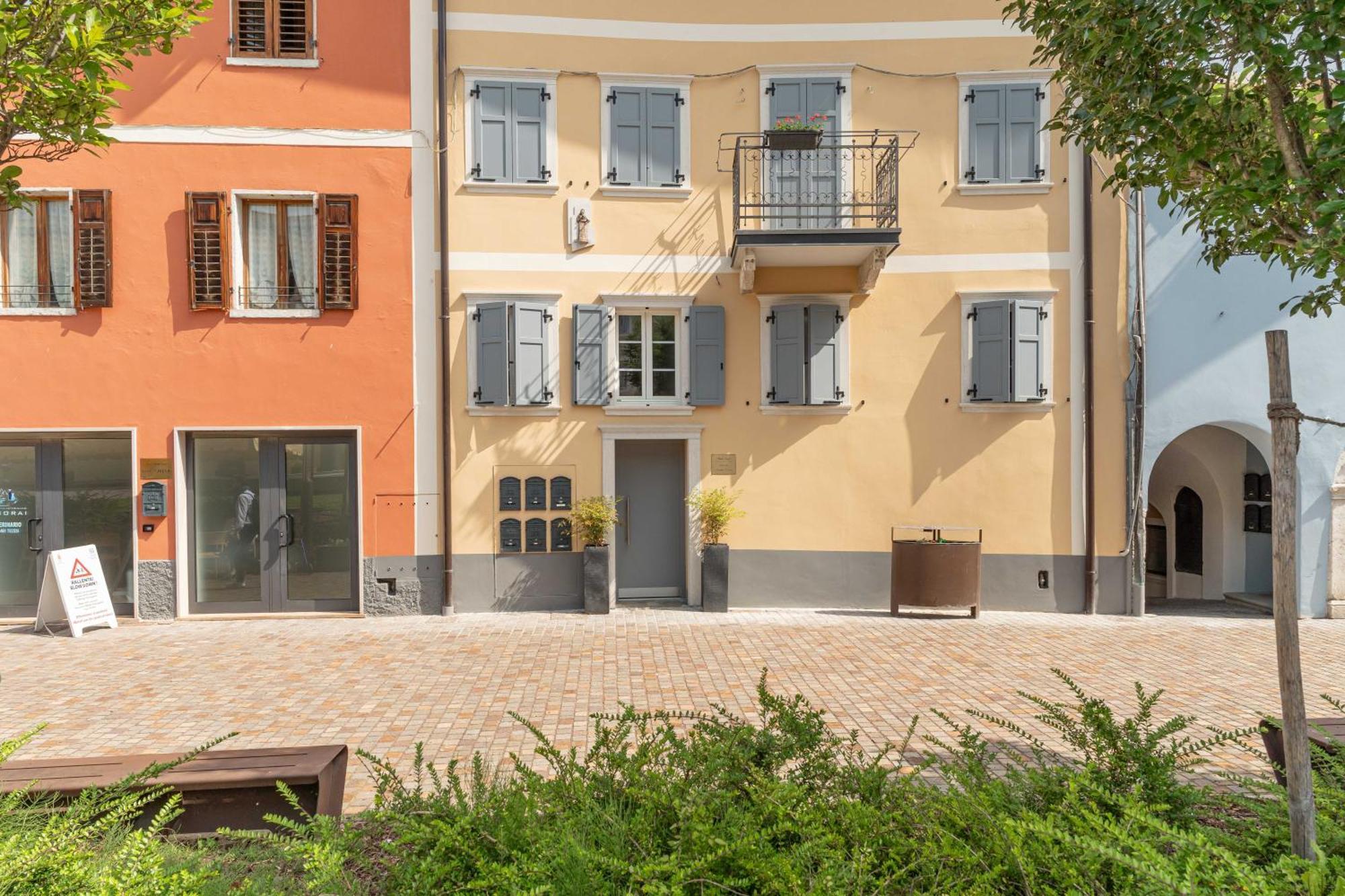 Ferienwohnung Luxury 2Br W/ River Castle View In Borgo Valsugana Exterior foto