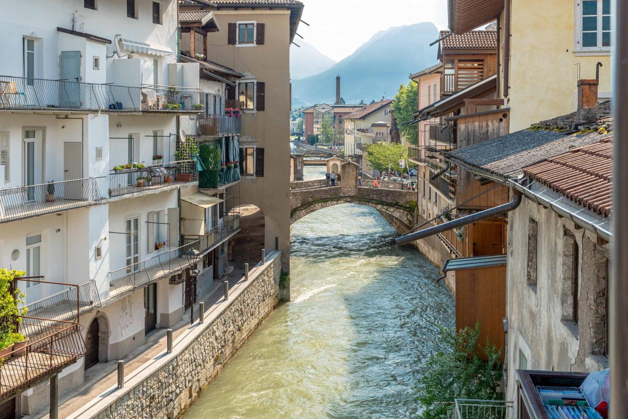Ferienwohnung Luxury 2Br W/ River Castle View In Borgo Valsugana Exterior foto